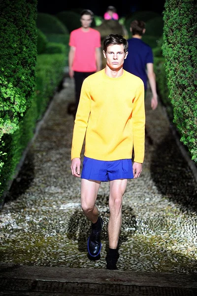 Look 6